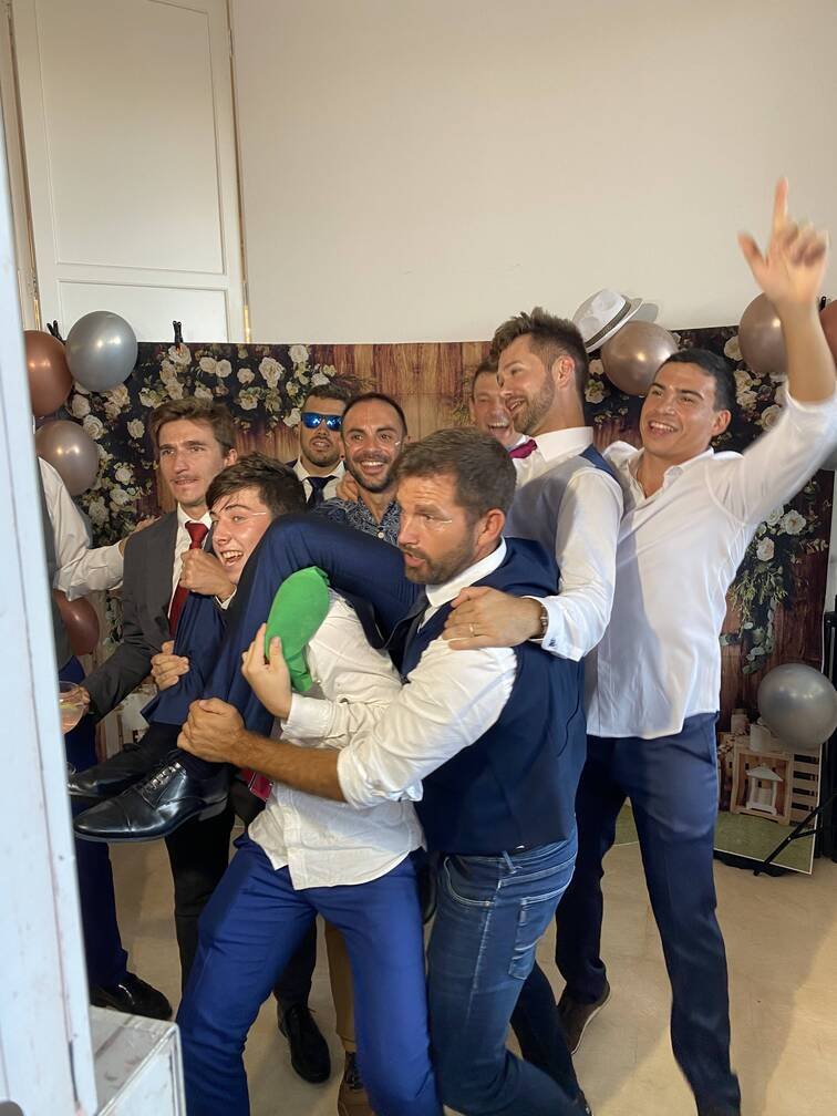 DCIM 106APPLE IMG 6412