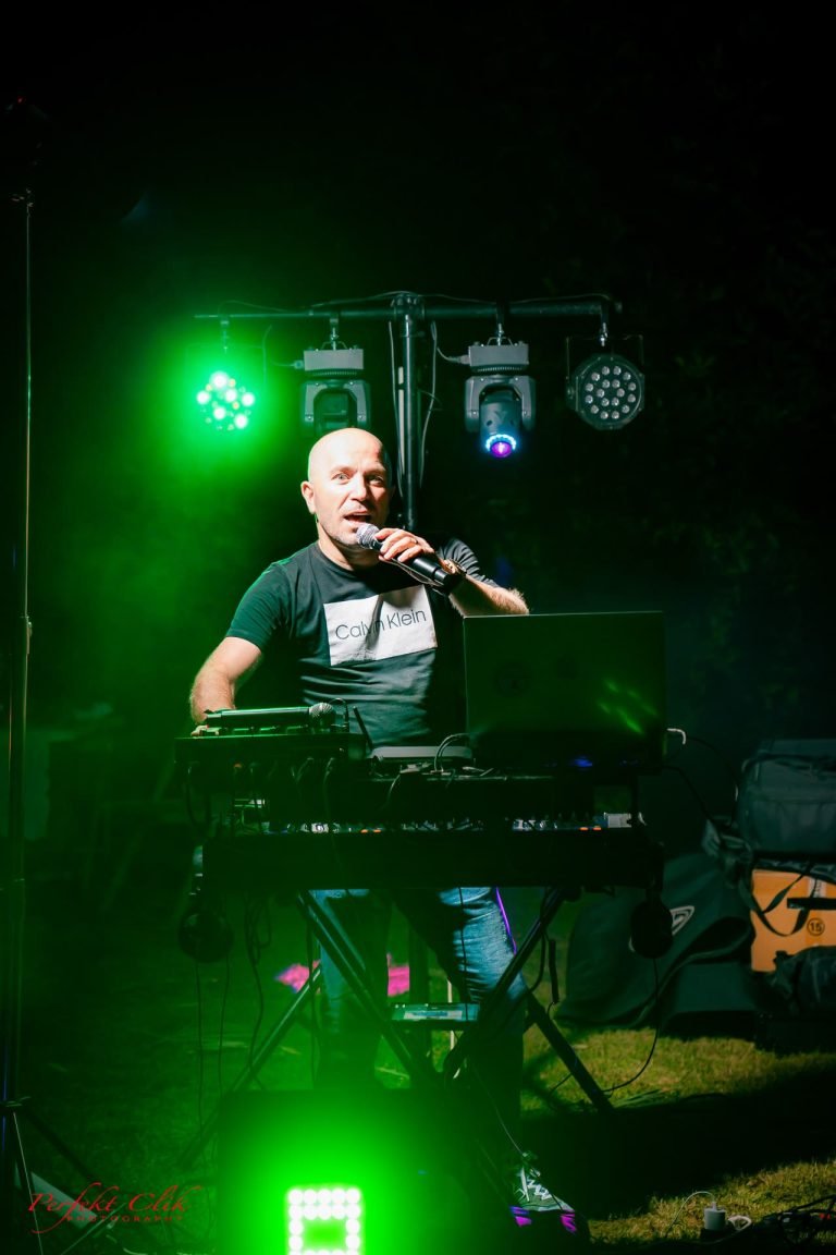 Uno de los mejores DJs de bodas de España cuenta los secretos para que una noche sea inolvidable